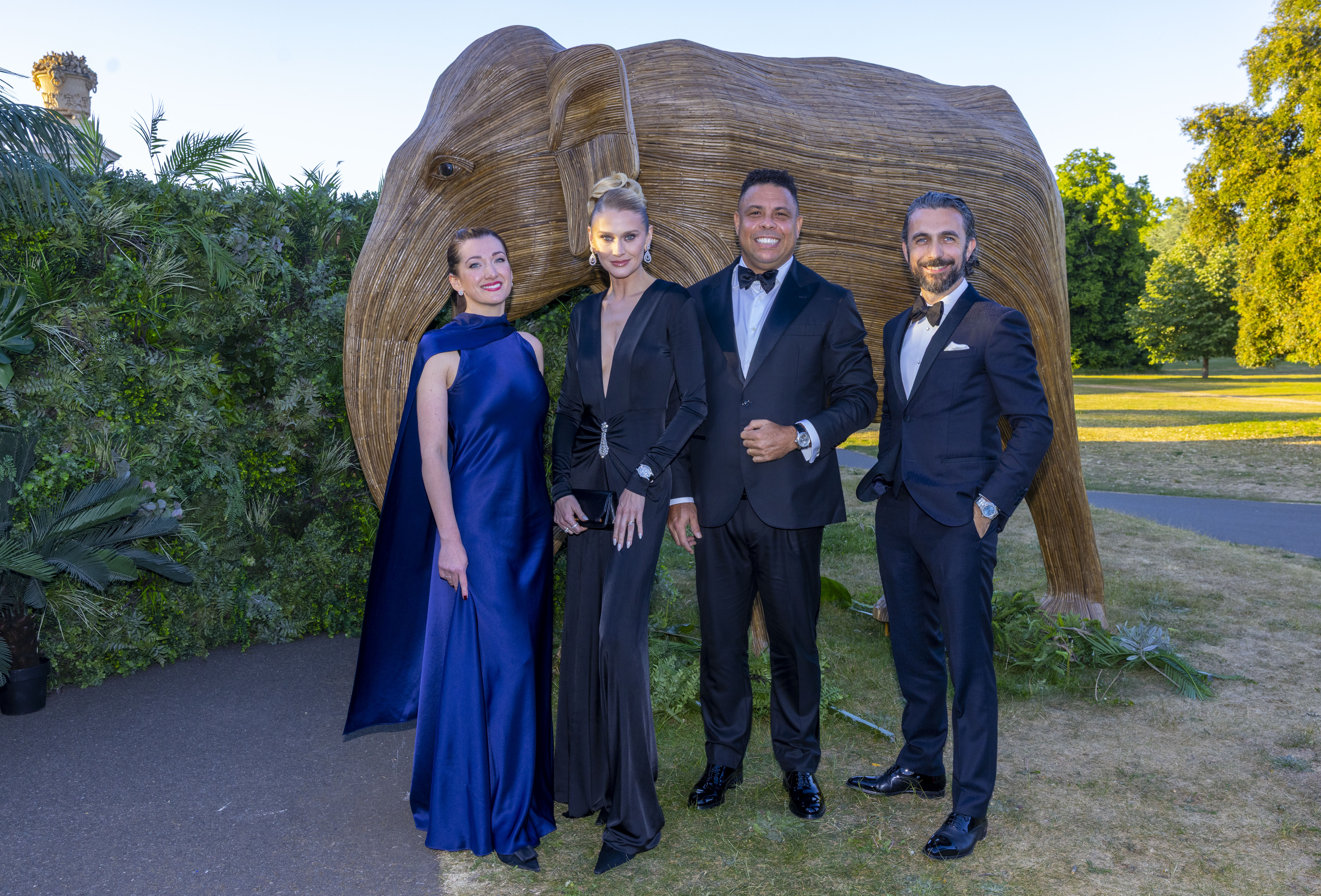 Ronaldo Nazario and guests 